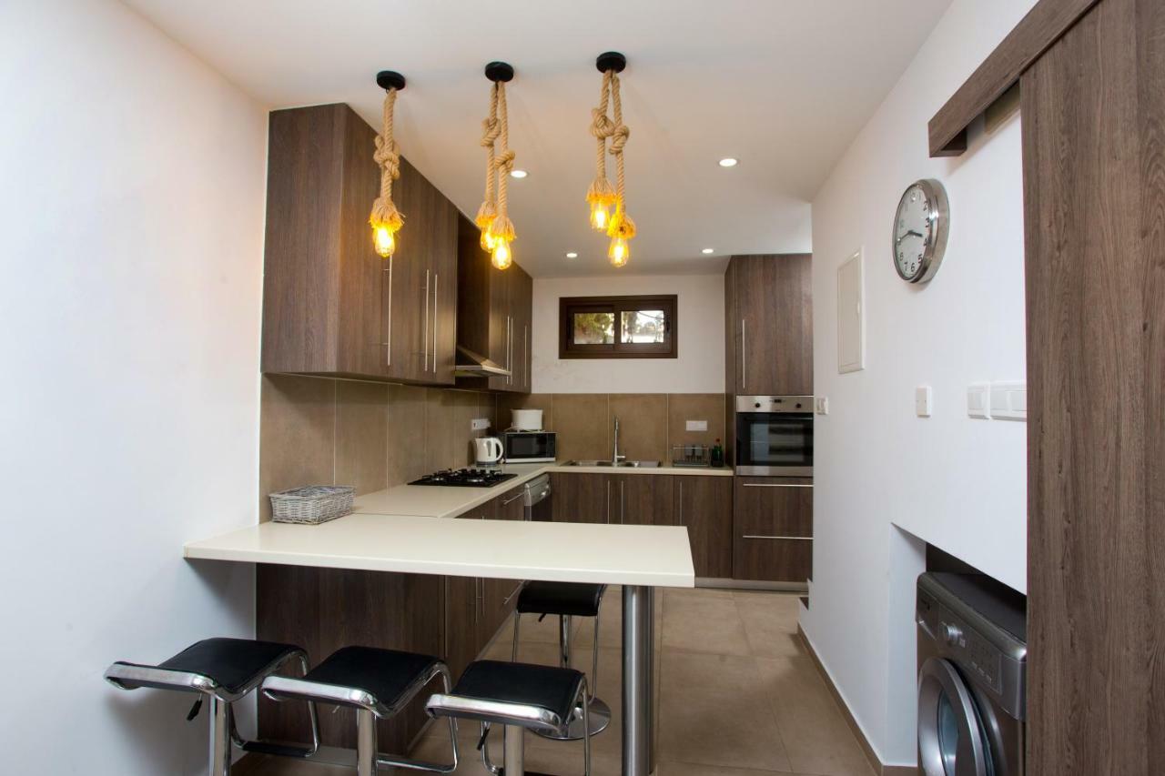 Galatex Beach Living By Trulycyprus Лимасол Екстериор снимка
